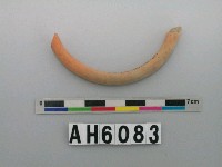 藏品(紅色泥質陶環)的圖片